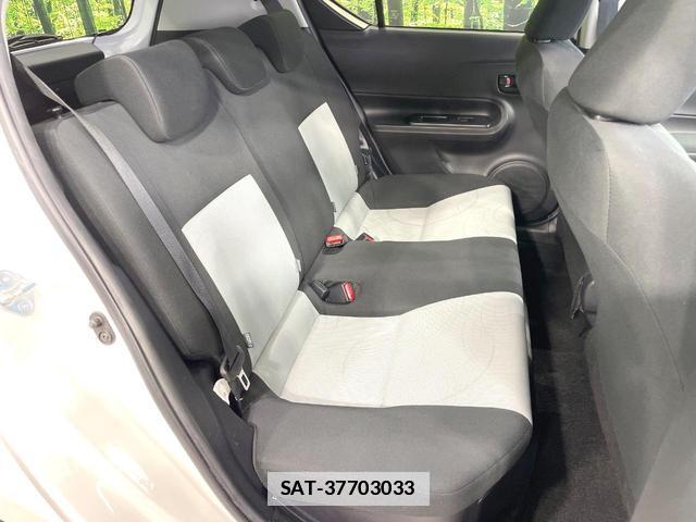 Toyota AQUA 2014-03 7959930-8