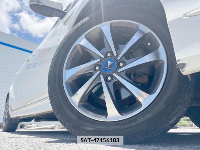 Toyota AQUA 2016-07 7960109-13