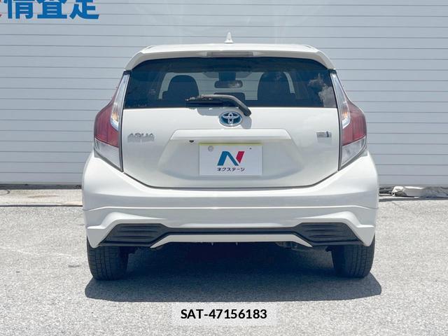 Toyota AQUA 2016-07 7960109-15