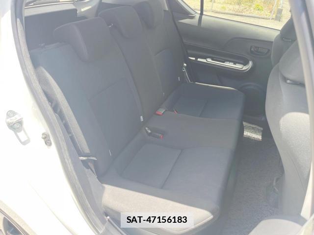 Toyota AQUA 2016-07 7960109-9