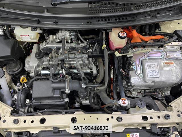 Toyota AQUA 2019-02 7960762-18