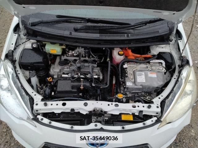 Toyota AQUA 2013-06 7962085-4