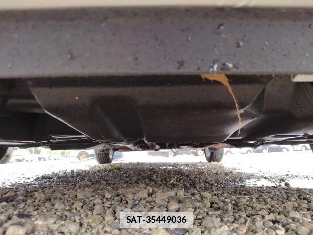 Toyota AQUA 2013-06 7962085-7
