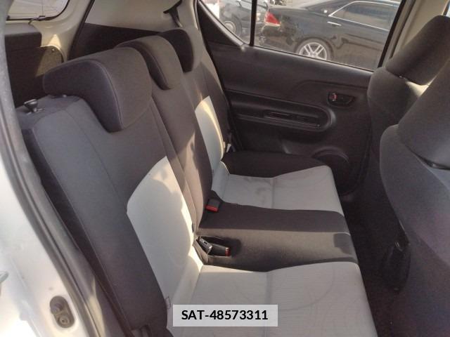 Toyota AQUA 2014-05 7962086-4