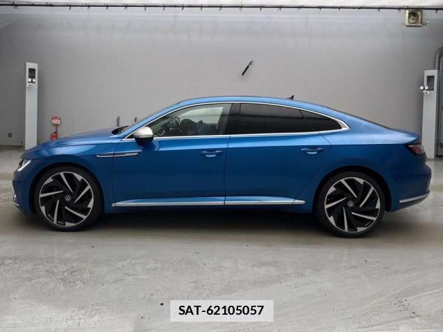 VolksWagen ARTEON 2022-04 7960871-11