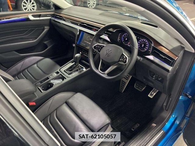 VolksWagen ARTEON 2022-04 7960871-12
