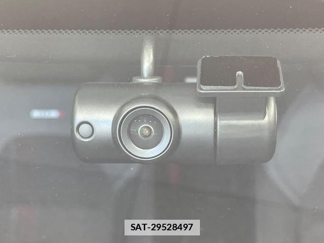 Nissan AURA 2025-11 7960510-7