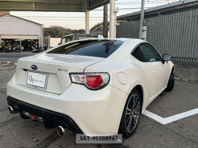 Subaru BRZ 2015-07 7962352-11