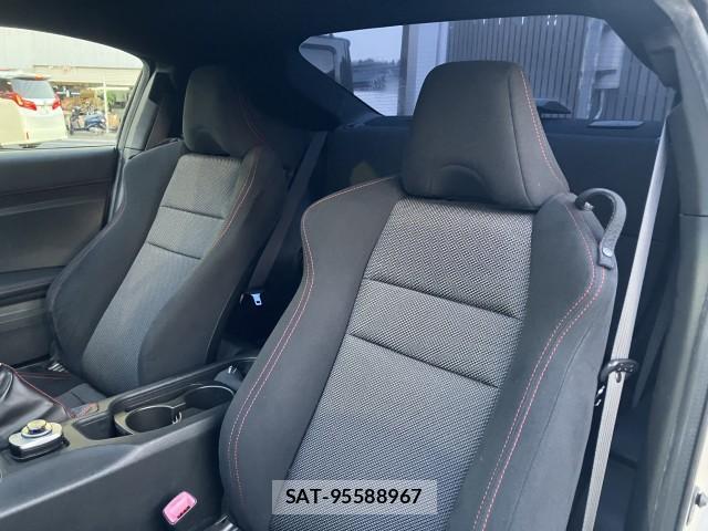 Subaru BRZ 2015-07 7962352-18