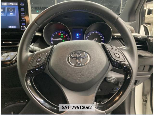 Toyota C-HR 2020-01 7959332-2