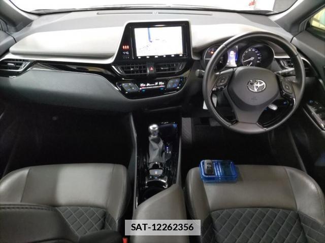 Toyota C-HR 2023-03 7959342-2