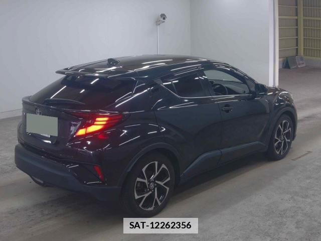Toyota C-HR 2023-03 7959342-4