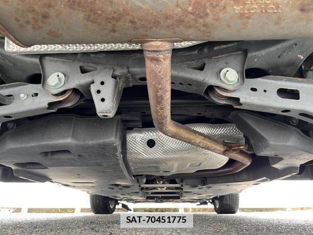 Toyota C-HR 2017-06 7959727-16