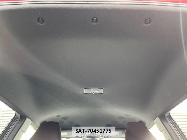 Toyota C-HR 2017-06 7959727-18