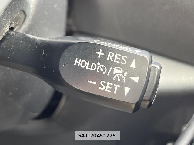Toyota C-HR 2017-06 7959727-4