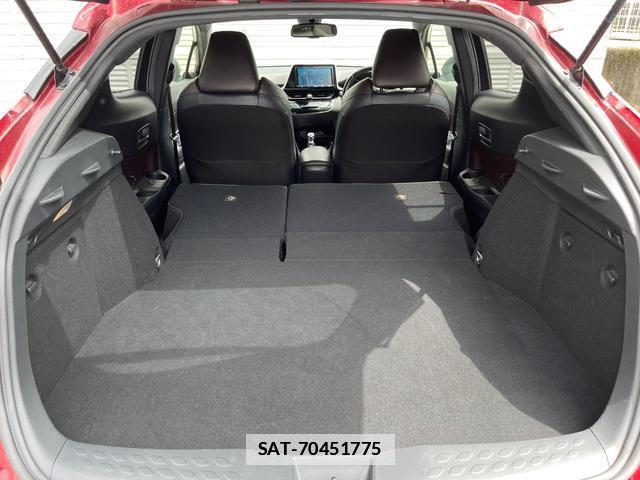 Toyota C-HR 2017-06 7959727-7