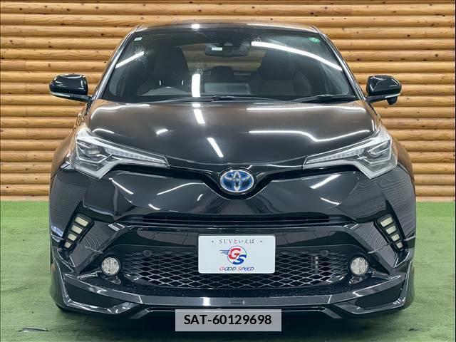 Toyota C-HR 2017-07 7959931-12
