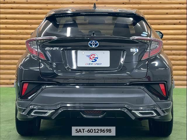 Toyota C-HR 2017-07 7959931-13