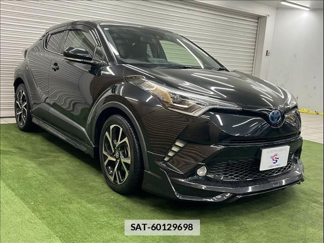 Toyota C-HR 2017-07 7959931-15