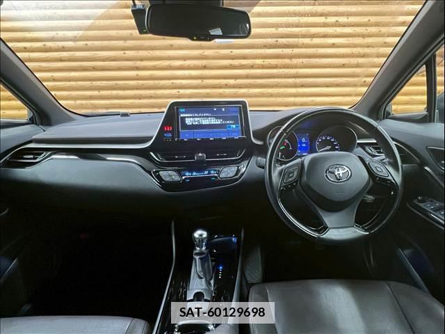Toyota C-HR 2017-07 7959931-2