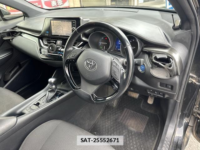 Toyota C-HR 2017-07 7960020-12