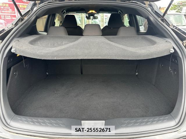 Toyota C-HR 2017-07 7960020-16