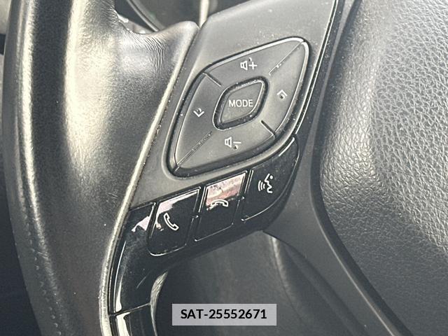 Toyota C-HR 2017-07 7960020-17
