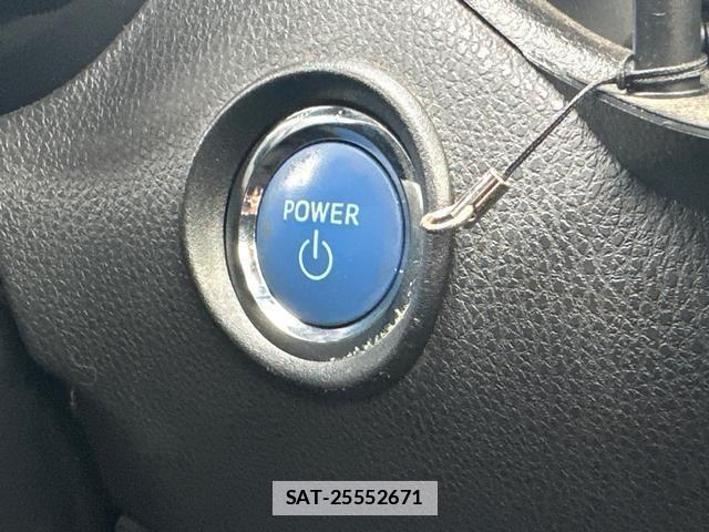 Toyota C-HR 2017-07 7960020-9