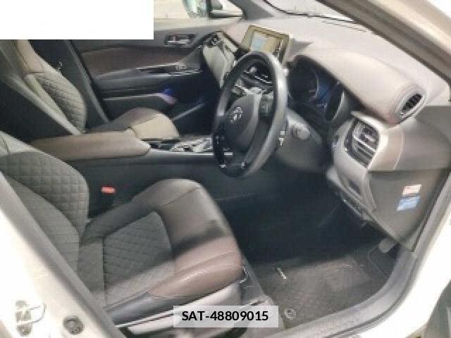 Toyota C-HR 2018-09 7960867-2