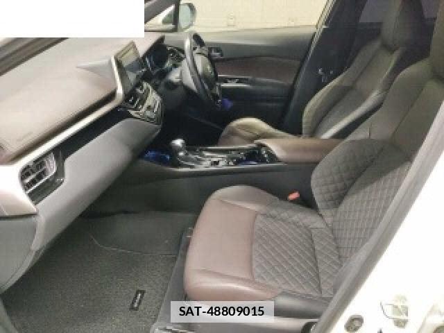 Toyota C-HR 2018-09 7960867-3