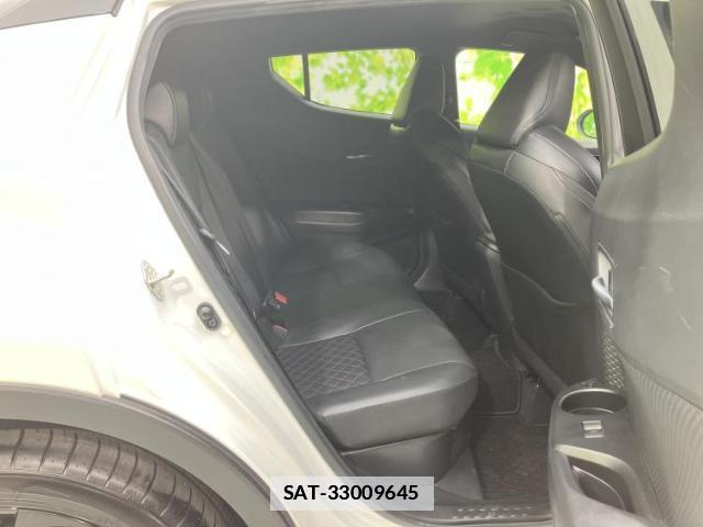 Toyota C-HR 2021-05 7963004-4