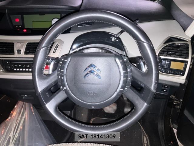 Citroen C4 PICASSO 2011-06 7959872-11