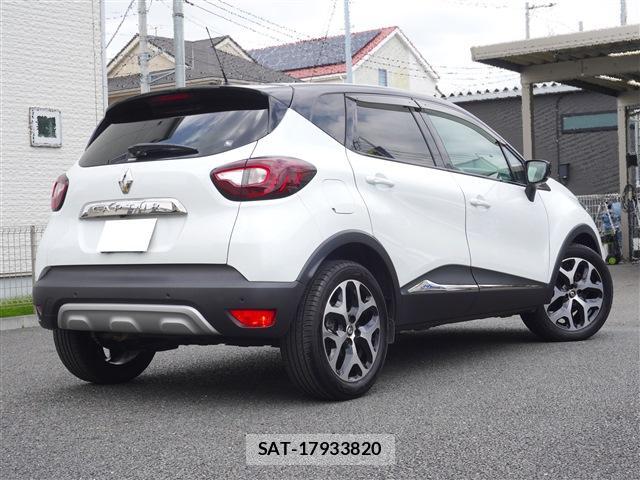 Renault CAPTUR 2019-03 7960017-1