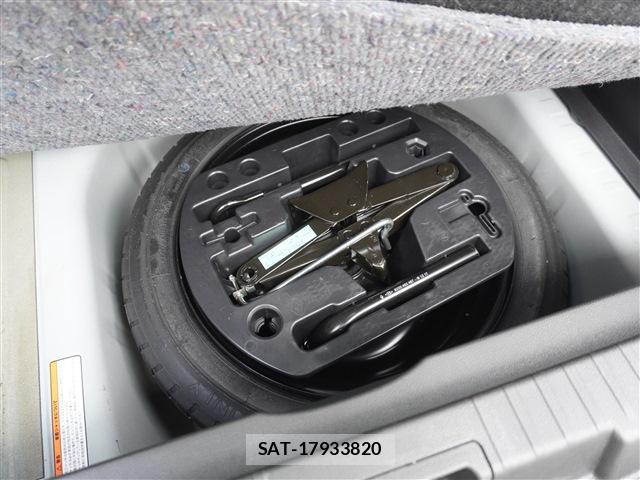Renault CAPTUR 2019-03 7960017-13