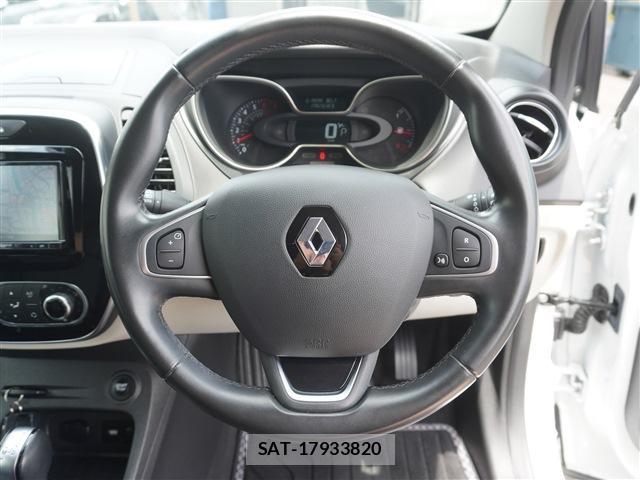 Renault CAPTUR 2019-03 7960017-6