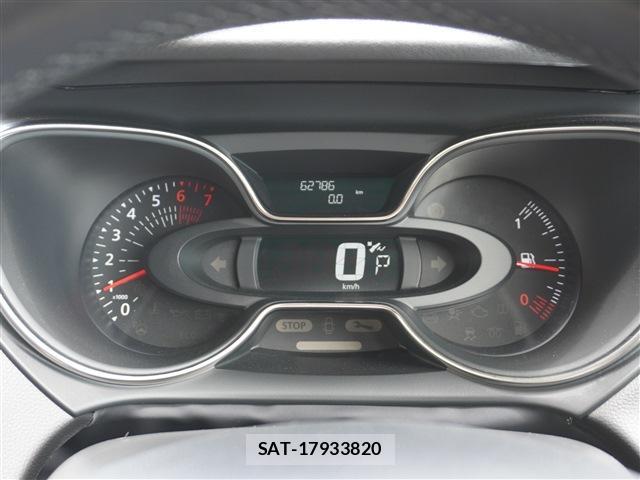 Renault CAPTUR 2019-03 7960017-8