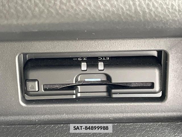 Nissan Caravan 2025-09 7962139-5