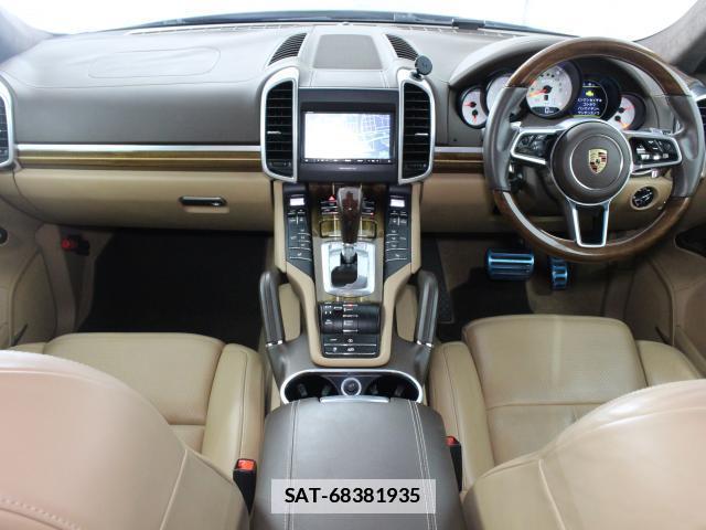 Porsche CAYENNE 2015-11 7960012-1
