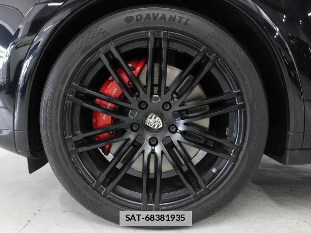 Porsche CAYENNE 2015-11 7960012-13