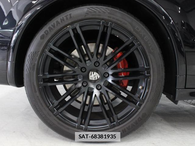 Porsche CAYENNE 2015-11 7960012-15