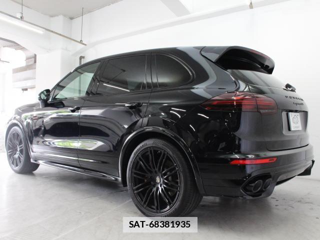 Porsche CAYENNE 2015-11 7960012-6