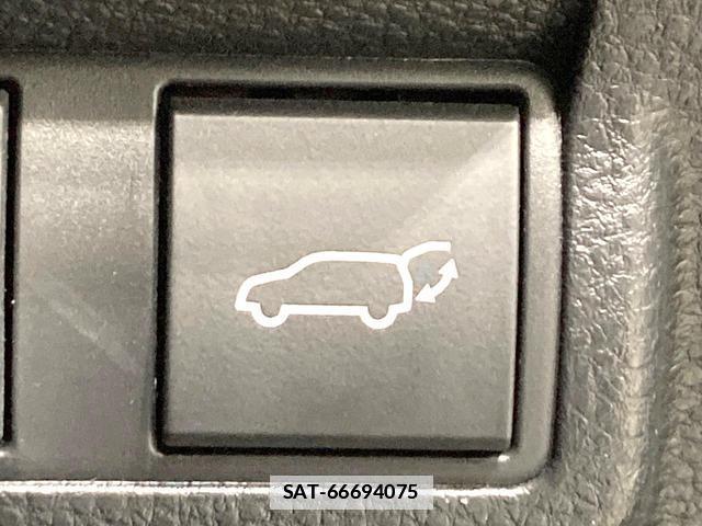 Toyota COROLLA CROSS 2023-08 7959782-6