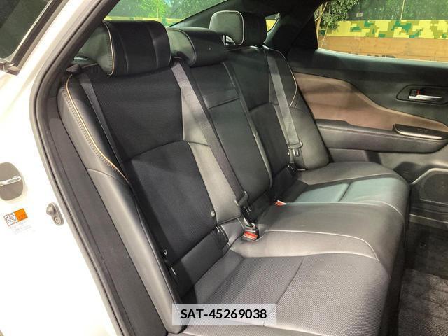 Toyota Crown Crossover 2024-01 7959436-9