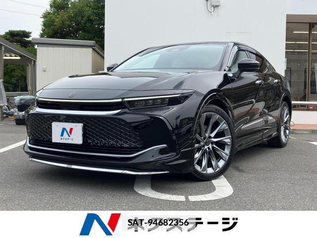 Toyota Crown Crossover 2023-09 7959647-0