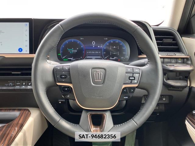 Toyota Crown Crossover 2023-09 7959647-6