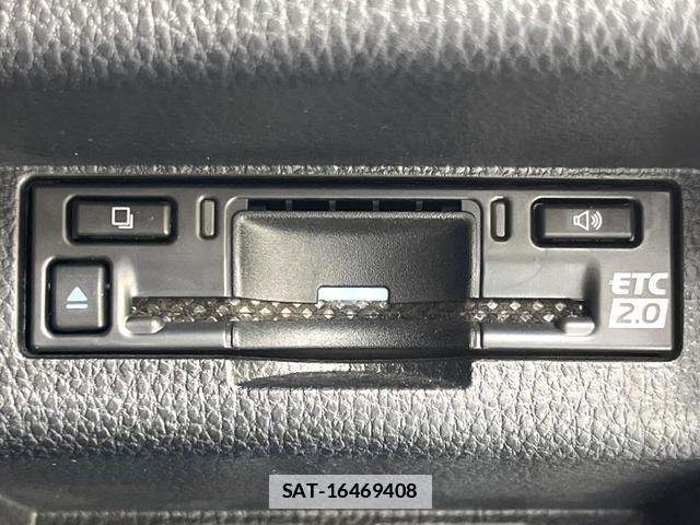Toyota Crown Crossover 2023-07 7959675-8