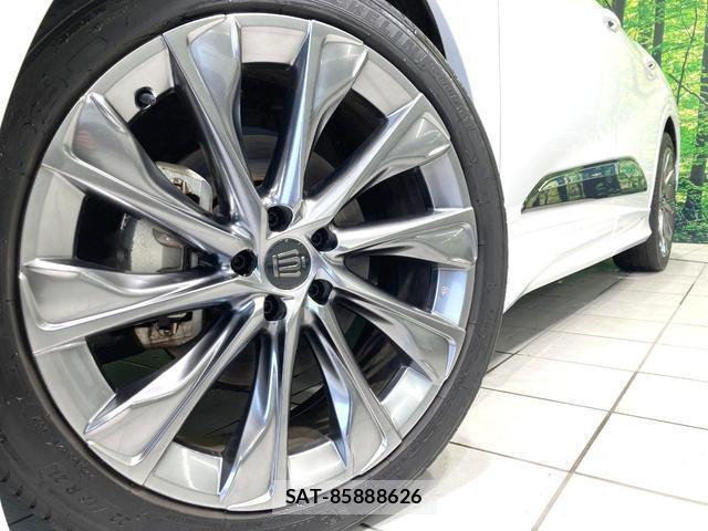 Toyota Crown Crossover 2022-10 7959789-11