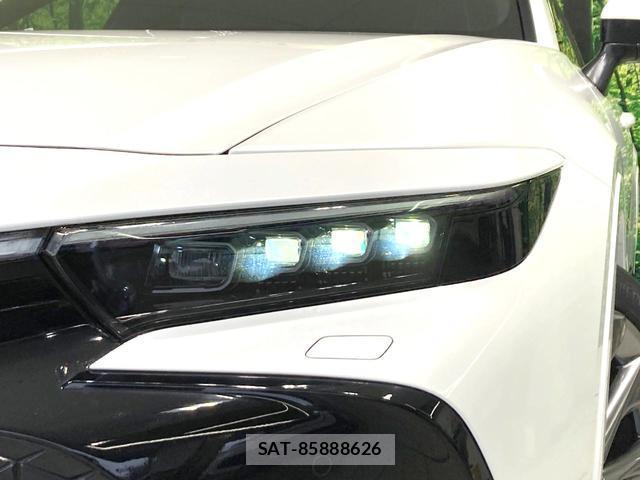 Toyota Crown Crossover 2022-10 7959789-12