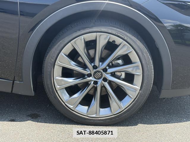 Toyota Crown Crossover 2023-04 7959894-8