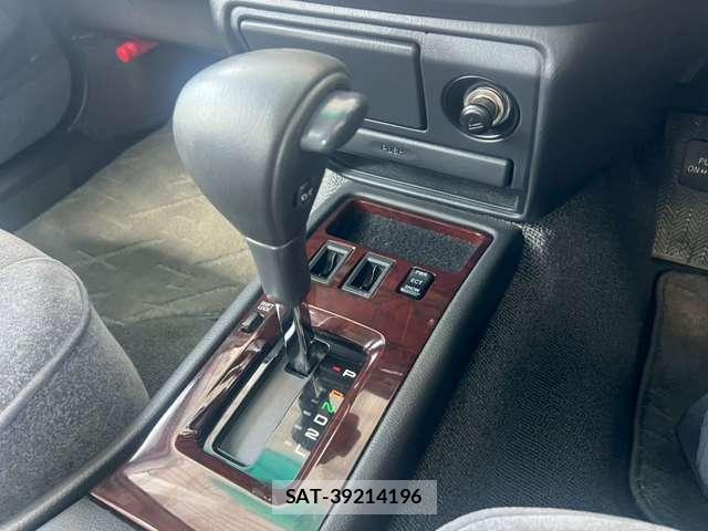Toyota CROWN SEDAN 2003-06 7961524-5
